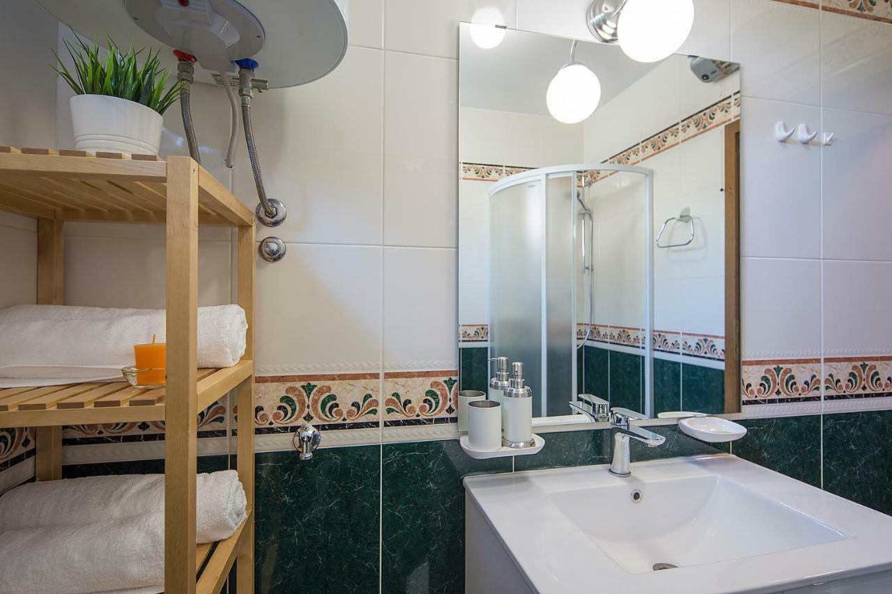 Apartments Bo مالينسكا المظهر الخارجي الصورة